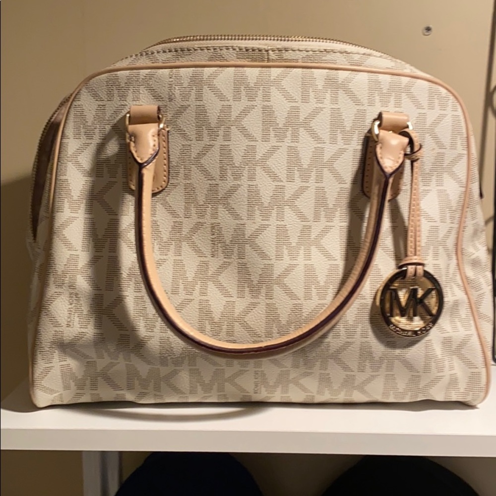 Michael Kors purse